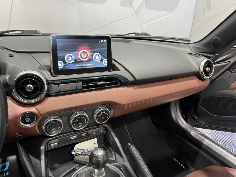 Photo 11 de l'offre de MAZDA MX-5 MX5 RF 1.5L SKYACTIV-G 131 ch Dynamique à 23490€ chez VL Auto