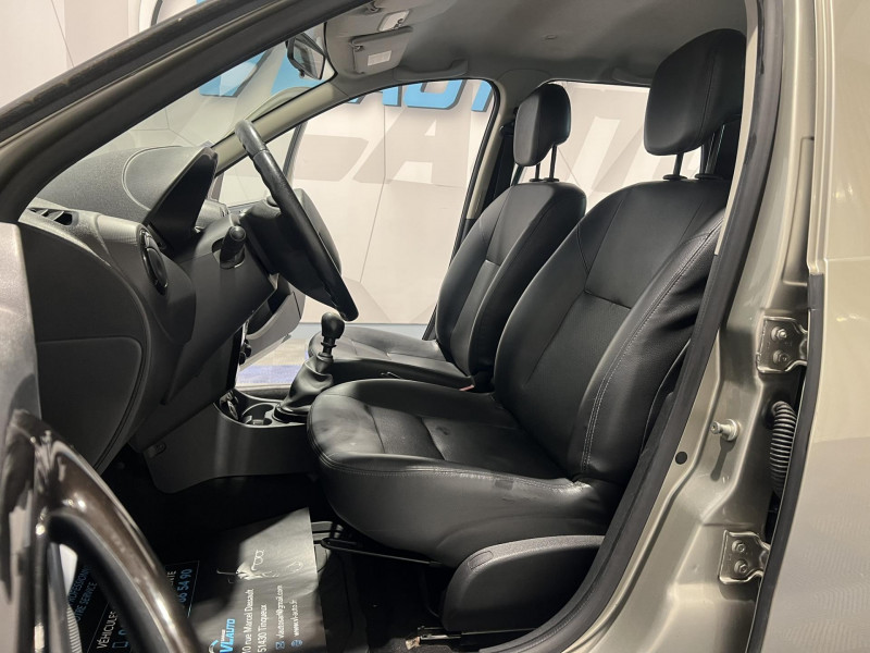 Photo 6 de l'offre de DACIA DUSTER 1.5 dCi 110 4x4 Prestige à 10990€ chez VL Auto