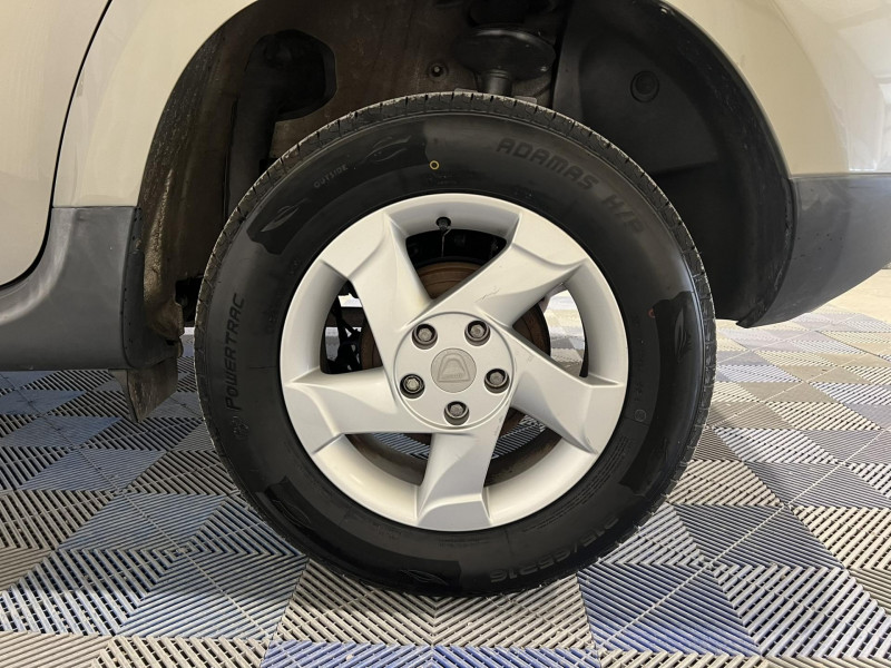 Photo 19 de l'offre de DACIA DUSTER 1.5 dCi 110 4x4 Prestige à 10990€ chez VL Auto