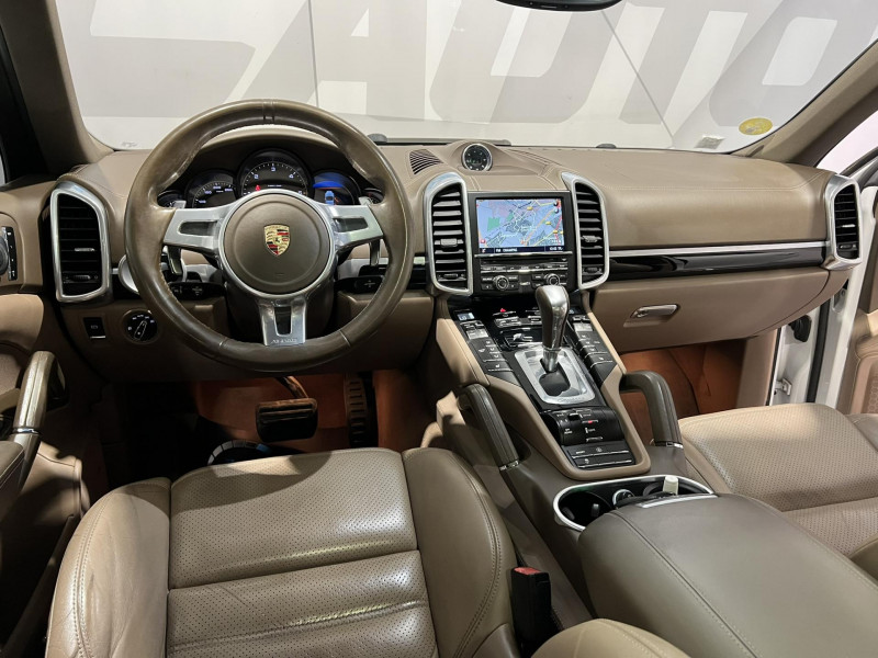 Photo 17 de l'offre de PORSCHE CAYENNE 3.0D V6 Tiptronic S BVA à 22990€ chez VL Auto
