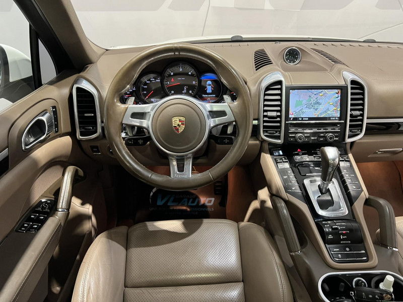 Photo 16 de l'offre de PORSCHE CAYENNE 3.0D V6 Tiptronic S BVA à 22990€ chez VL Auto