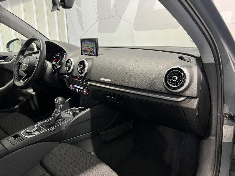 Photo 7 de l'offre de AUDI A3 BERLINE 35 TDI 150 S tronic 7 Sport à 21990€ chez VL Auto