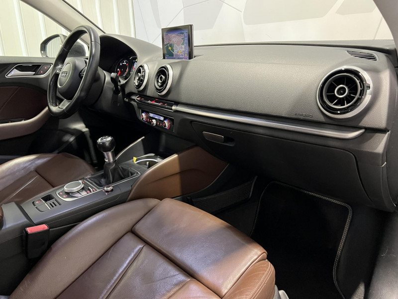 Photo 8 de l'offre de AUDI A3 SPORTBACK 2.0 TDI 150 Ambition Luxe à 13490€ chez VL Auto
