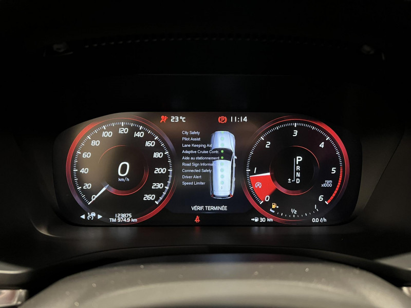 Photo 11 de l'offre de VOLVO V60  D4 190 ch Geartronic 8 Momentum à 22990€ chez VL Auto