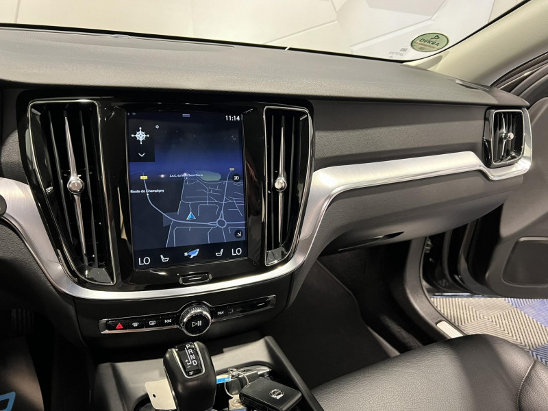 Photo 12 de l'offre de VOLVO V60  D4 190 ch Geartronic 8 Momentum à 22990€ chez VL Auto