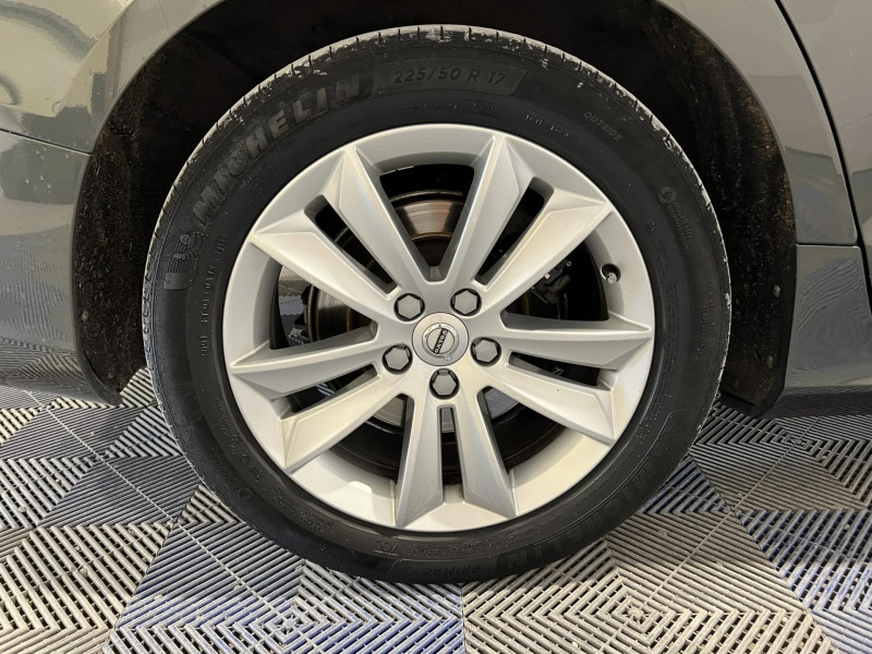 Photo 18 de l'offre de VOLVO V60  D4 190 ch Geartronic 8 Momentum à 22990€ chez VL Auto