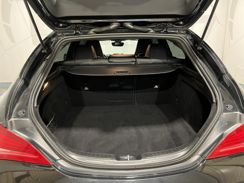 Photo 10 de l'offre de MERCEDES-BENZ CLA SHOOTING BRAKE 180 Fascination à 15990€ chez VL Auto