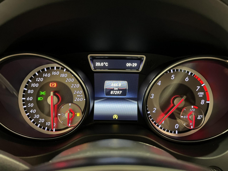 Photo 11 de l'offre de MERCEDES-BENZ CLA SHOOTING BRAKE 180 Fascination à 15990€ chez VL Auto