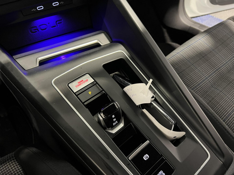 Photo 14 de l'offre de VOLKSWAGEN GOLF 1.4 Hybrid Rechargeable OPF 245 DSG6 GTE à 23490€ chez VL Auto