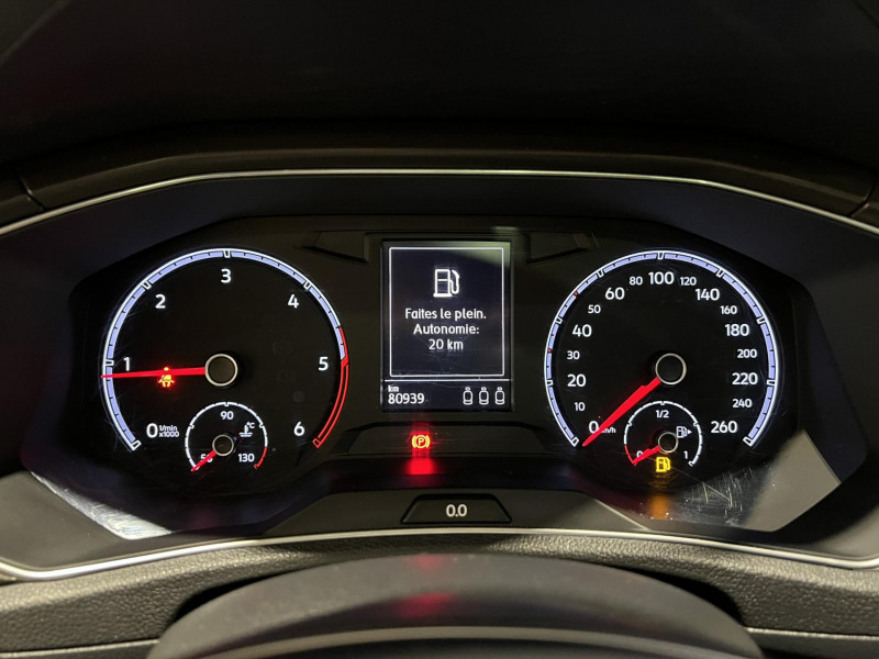 Photo 11 de l'offre de VOLKSWAGEN T-ROC 1.6 TDI 115 Start/Stop BVM6 Lounge à 18490€ chez VL Auto