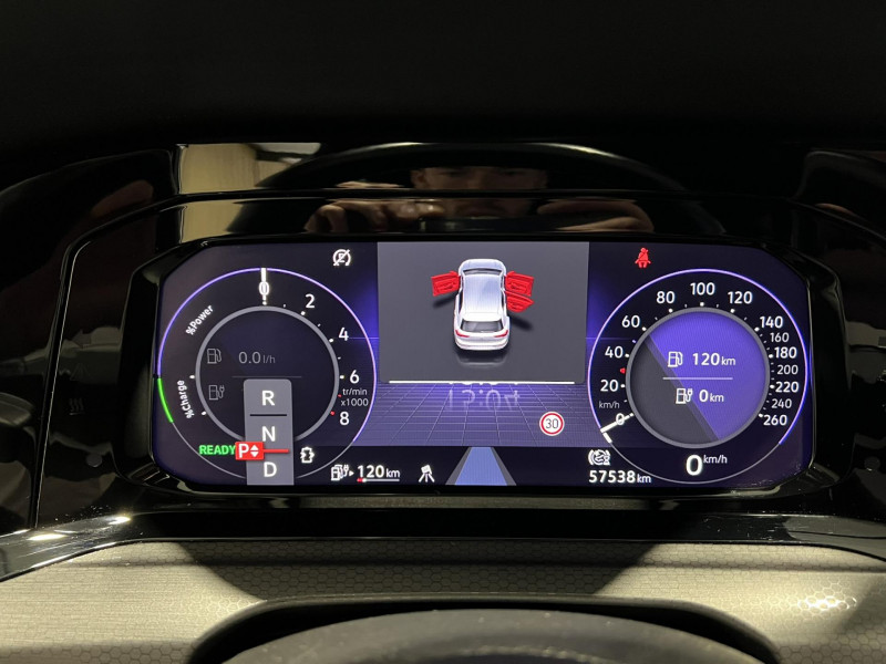 Photo 11 de l'offre de VOLKSWAGEN GOLF 1.4 Hybrid Rechargeable OPF 245 DSG6 GTE à 23490€ chez VL Auto