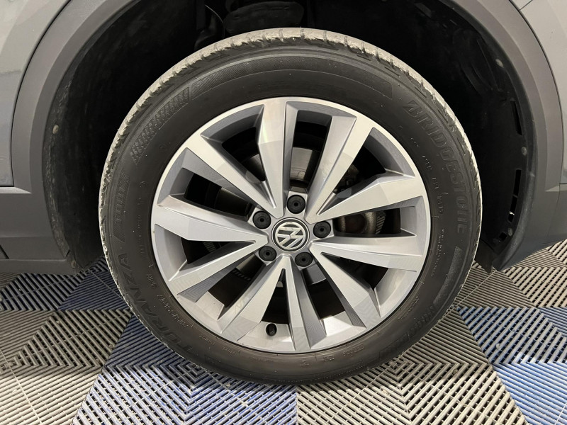 Photo 20 de l'offre de VOLKSWAGEN T-ROC 1.6 TDI 115 Start/Stop BVM6 Lounge à 18490€ chez VL Auto
