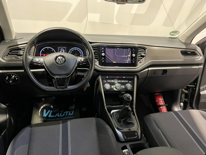 Photo 16 de l'offre de VOLKSWAGEN T-ROC 1.6 TDI 115 Start/Stop BVM6 Lounge à 18490€ chez VL Auto