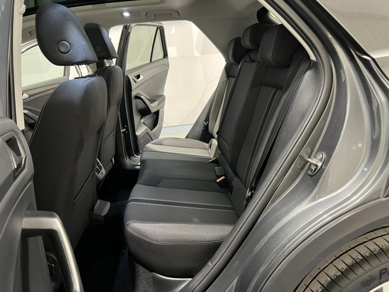 Photo 9 de l'offre de VOLKSWAGEN T-ROC 1.6 TDI 115 Start/Stop BVM6 Lounge à 18490€ chez VL Auto