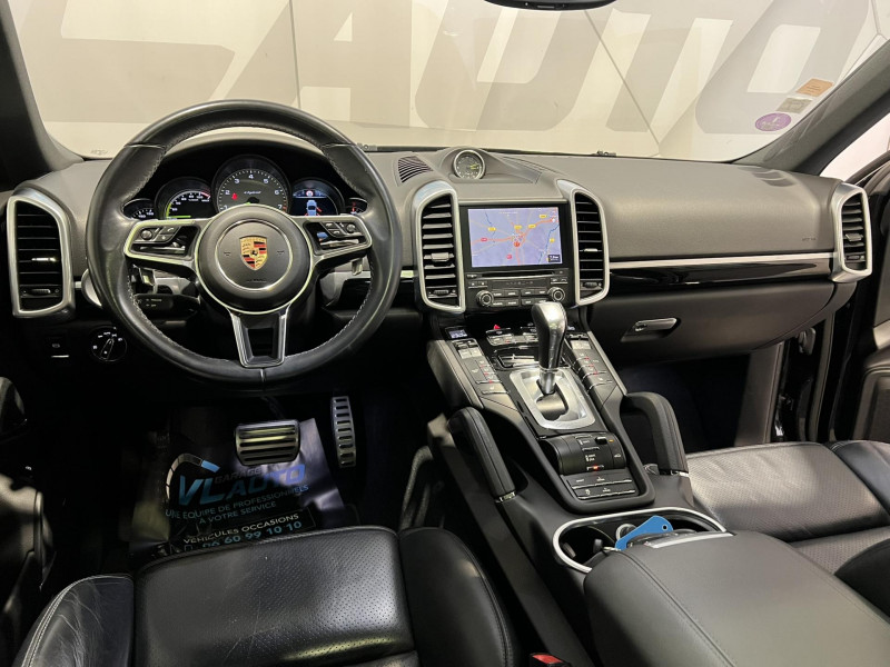 Photo 17 de l'offre de PORSCHE CAYENNE 3.0 V6 416 ch S E-Hybrid Tiptronic BVA à 39990€ chez VL Auto