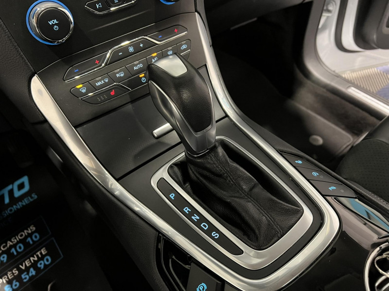 Photo 13 de l'offre de FORD S-MAX  2.0 TDCi 150 S&S Titanium Powershift BVA 7 Places à 18990€ chez VL Auto