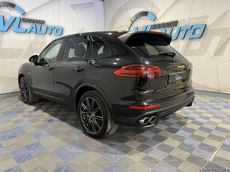 Photo 3 de l'offre de PORSCHE CAYENNE 3.0 V6 416 ch S E-Hybrid Tiptronic BVA à 39990€ chez VL Auto