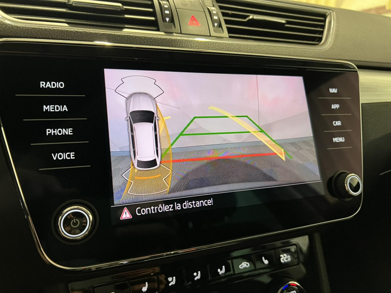 Photo 17 de l'offre de SKODA SUPERB COMBI 2.0 TDI 150 SCR DSG7 Business à 18990€ chez VL Auto