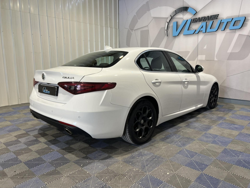 Photo 5 de l'offre de ALFA ROMEO GIULIA 2.2 180 ch Super à 16990€ chez VL Auto