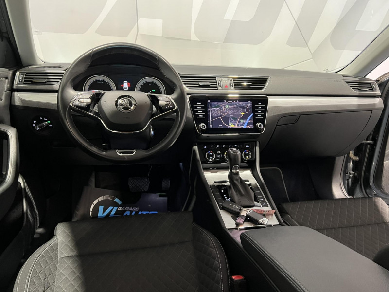 Photo 16 de l'offre de SKODA SUPERB COMBI 2.0 TDI 150 SCR DSG7 Business à 18990€ chez VL Auto