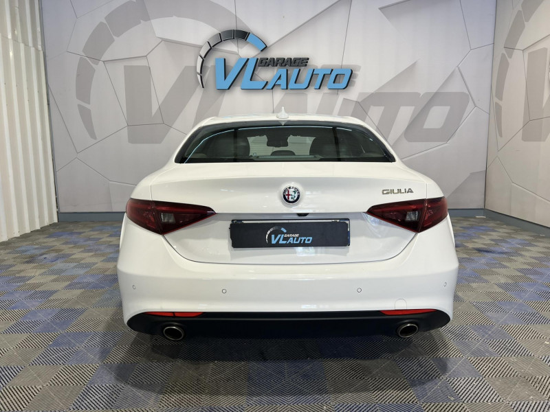 Photo 4 de l'offre de ALFA ROMEO GIULIA 2.2 180 ch Super à 16990€ chez VL Auto