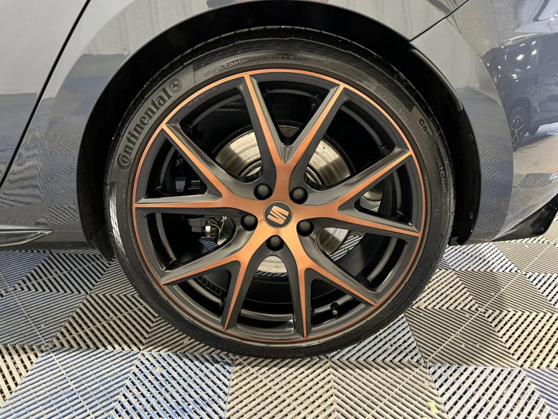 Photo 22 de l'offre de SEAT LEON 2.0 TSI 290 DSG7 Cupra à 29990€ chez VL Auto