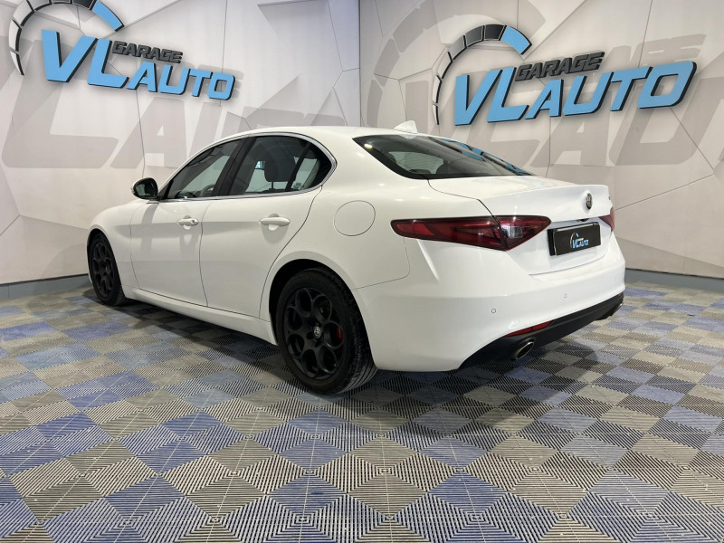 Photo 3 de l'offre de ALFA ROMEO GIULIA 2.2 180 ch Super à 16990€ chez VL Auto