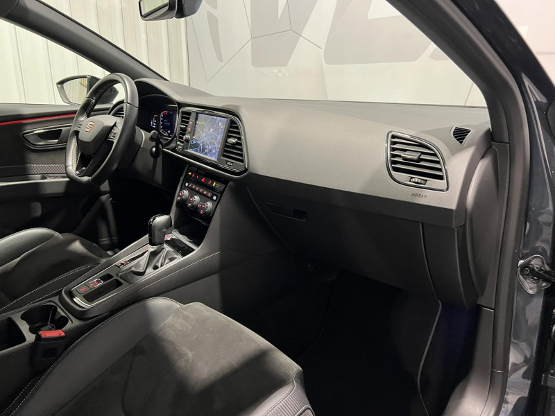 Photo 8 de l'offre de SEAT LEON 2.0 TSI 290 DSG7 Cupra à 29990€ chez VL Auto