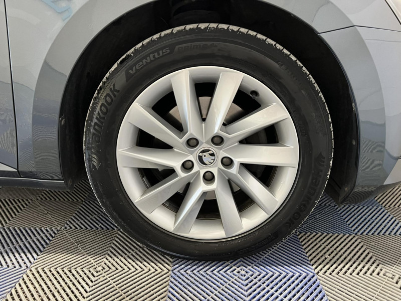 Photo 19 de l'offre de SKODA SUPERB COMBI 2.0 TDI 150 SCR DSG7 Business à 18990€ chez VL Auto