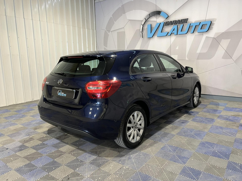 Photo 5 de l'offre de MERCEDES-BENZ CLASSE A 180 Intuition à 14490€ chez VL Auto