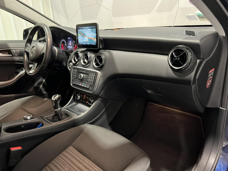 Photo 8 de l'offre de MERCEDES-BENZ CLASSE A 180 Intuition à 14490€ chez VL Auto