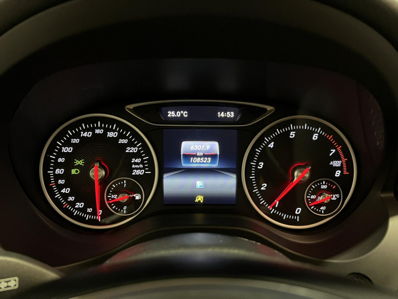 Photo 11 de l'offre de MERCEDES-BENZ CLASSE A 180 Intuition à 14490€ chez VL Auto