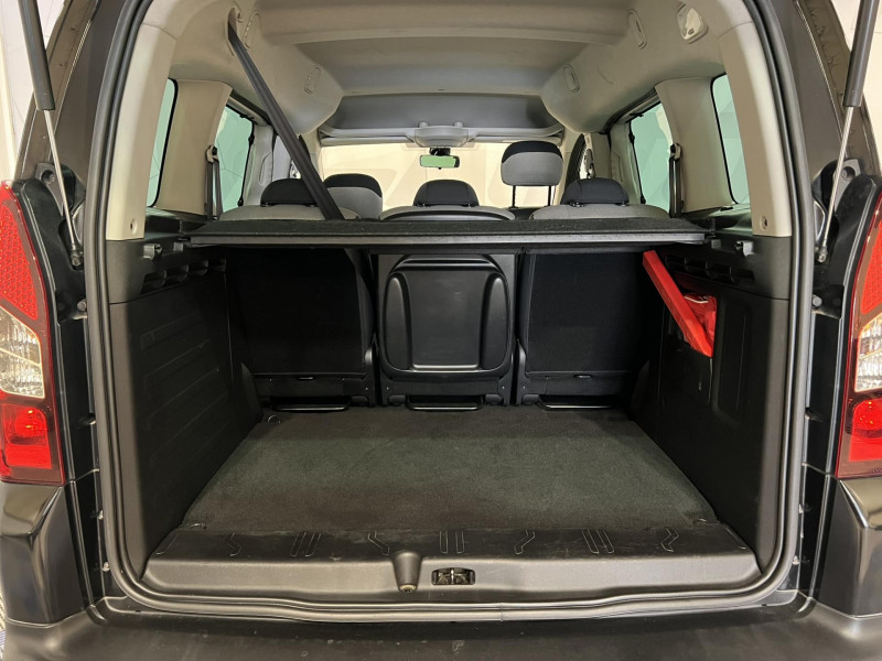 Photo 10 de l'offre de CITROEN BERLINGO Multispace e-HDi 90 Airdream Exclusive à 9990€ chez VL Auto