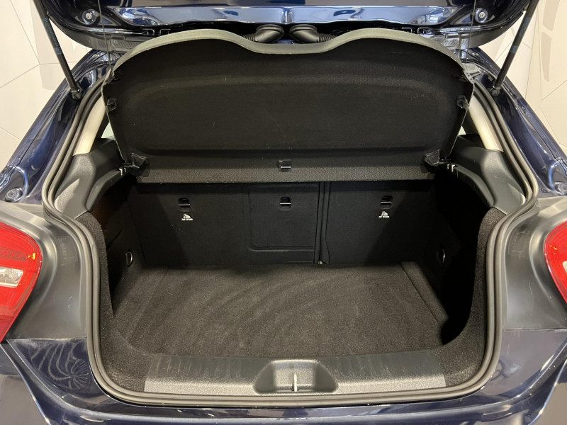 Photo 10 de l'offre de MERCEDES-BENZ CLASSE A 180 Intuition à 14490€ chez VL Auto