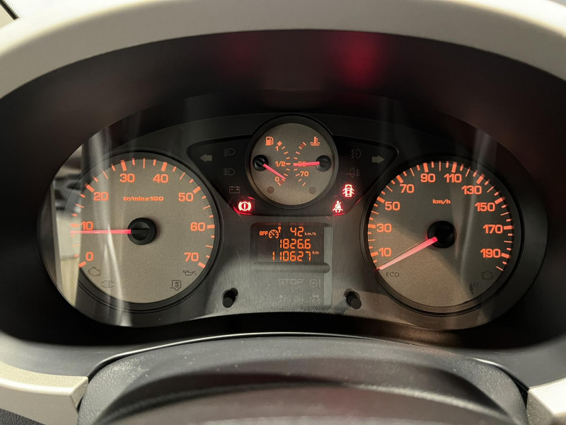 Photo 11 de l'offre de CITROEN BERLINGO Multispace e-HDi 90 Airdream Exclusive à 9990€ chez VL Auto