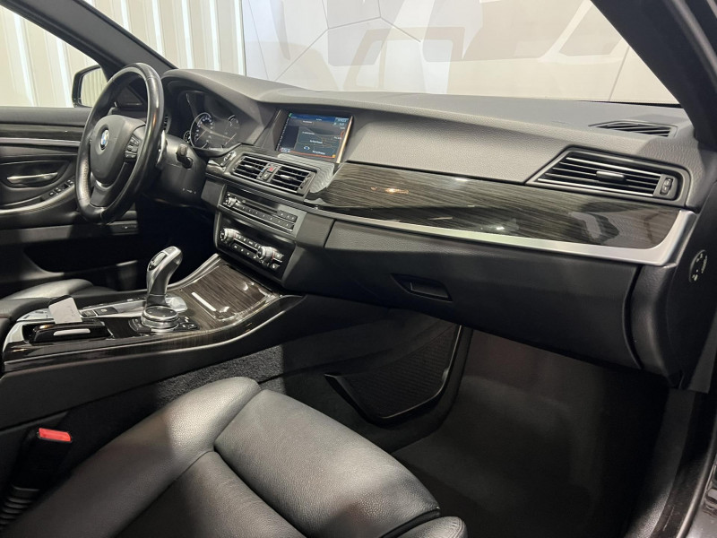 Photo 8 de l'offre de BMW SERIE 5 TOURING 530d xDrive 258 ch F11 LCI Luxury BVA à 23990€ chez VL Auto
