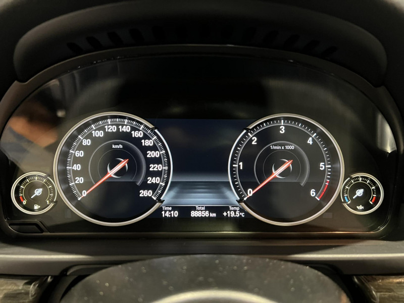 Photo 11 de l'offre de BMW SERIE 5 TOURING 530d xDrive 258 ch F11 LCI Luxury BVA à 23990€ chez VL Auto