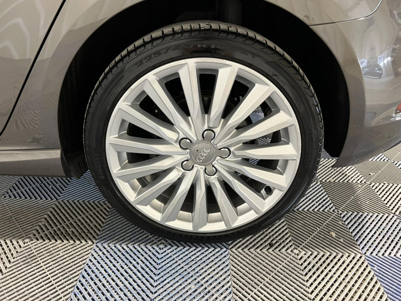Photo 21 de l'offre de AUDI A3 SPORTBACK 1.4 TFSI e-tron 204 Ambition Luxe S tronic 6 à 13990€ chez VL Auto