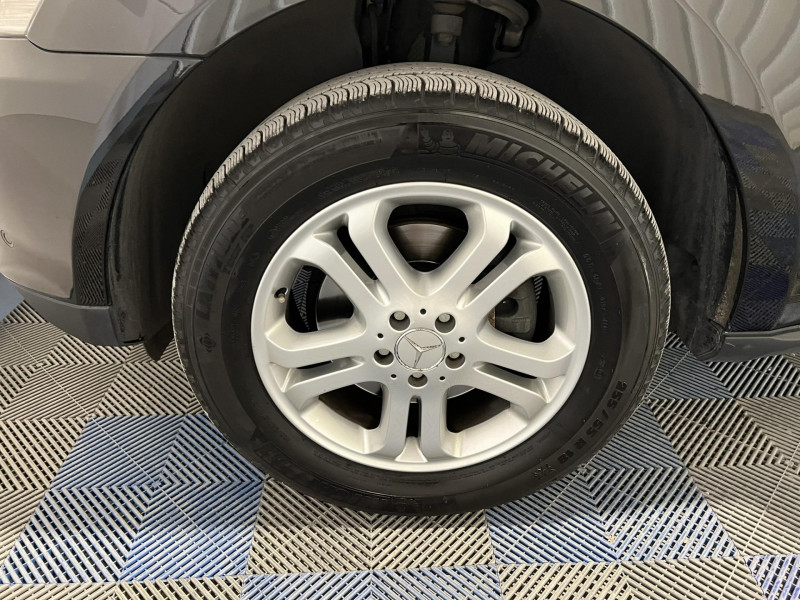 Photo 21 de l'offre de MERCEDES-BENZ CLASSE M ML 320 CDI BVA à 16490€ chez VL Auto