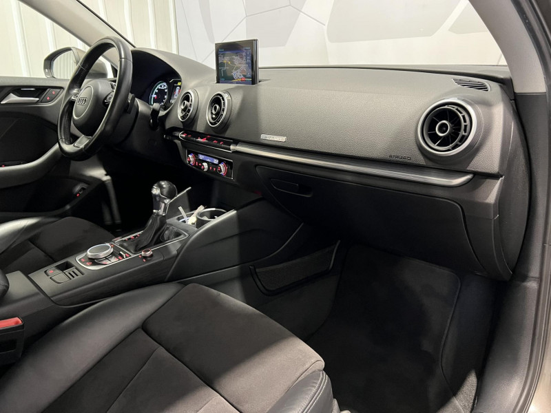 Photo 8 de l'offre de AUDI A3 SPORTBACK 1.4 TFSI e-tron 204 Ambition Luxe S tronic 6 à 13990€ chez VL Auto