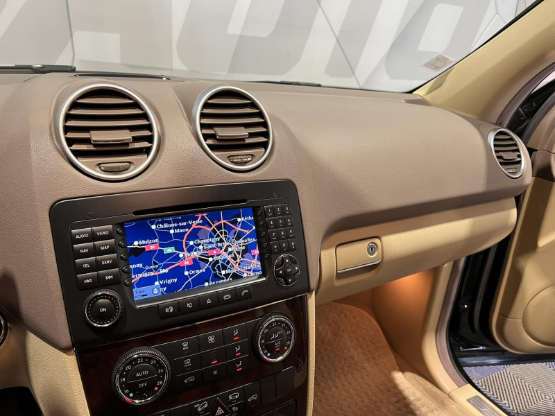 Photo 12 de l'offre de MERCEDES-BENZ CLASSE M ML 320 CDI BVA à 16490€ chez VL Auto