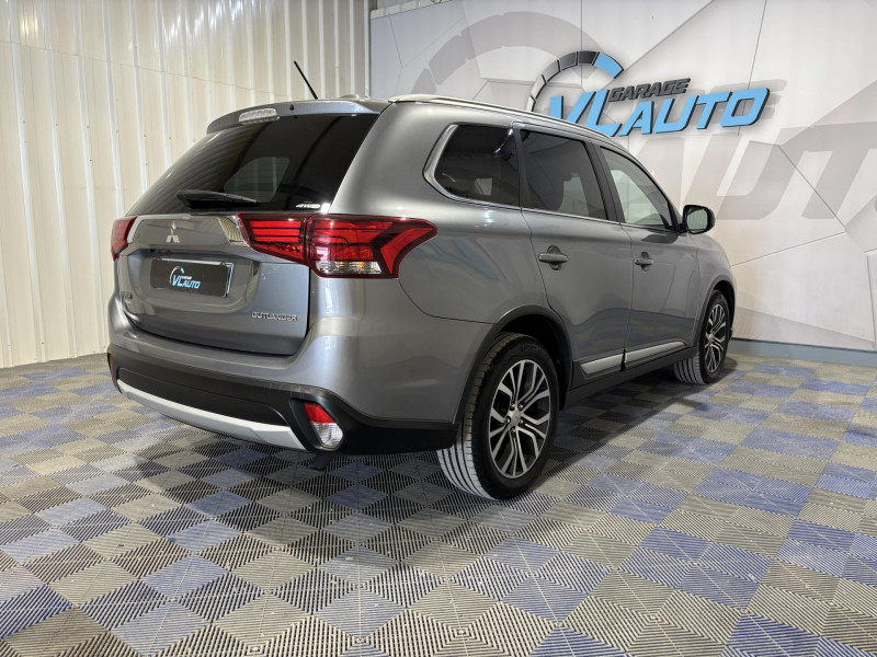 Photo 5 de l'offre de MITSUBISHI OUTLANDER 2.2 DI-D 150 4WD Instyle BVA 7 Places à 16990€ chez VL Auto