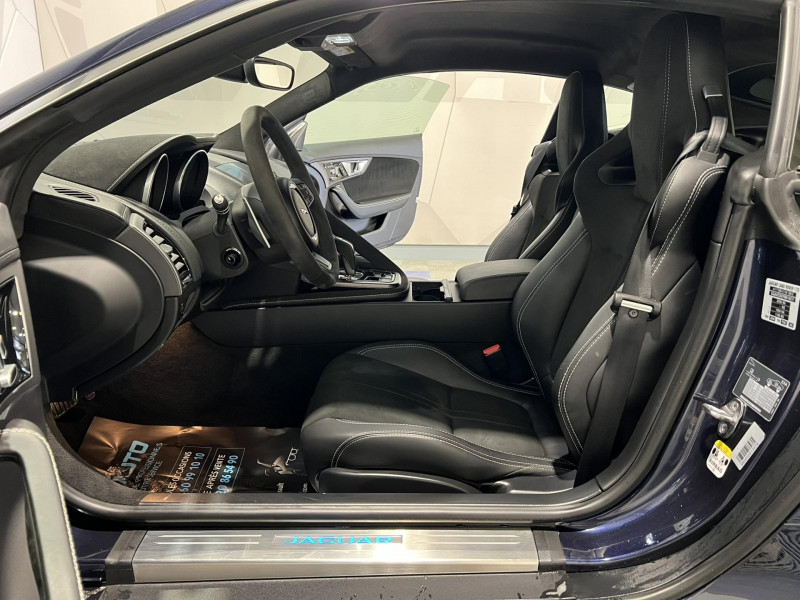 Photo 6 de l'offre de JAGUAR F-TYPE COUPE V8 R 5.0 550 Suralimenté BVA à 64990€ chez VL Auto