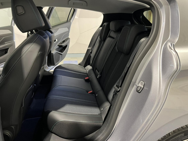 Photo 9 de l'offre de PEUGEOT 308  BlueHDi 130ch S&S EAT8 Allure à 17490€ chez VL Auto