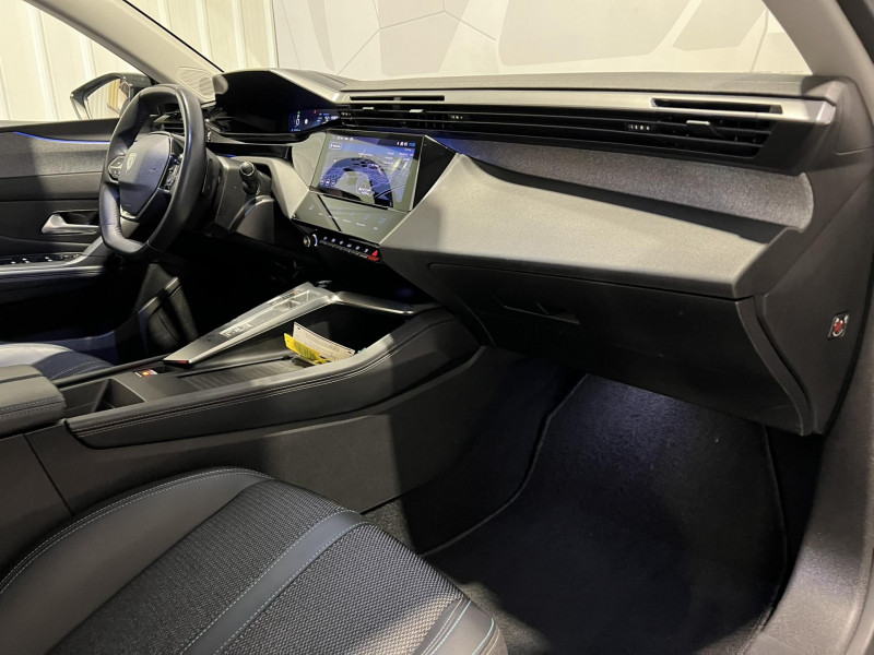 Photo 8 de l'offre de PEUGEOT 308  BlueHDi 130ch S&S EAT8 Allure à 17490€ chez VL Auto