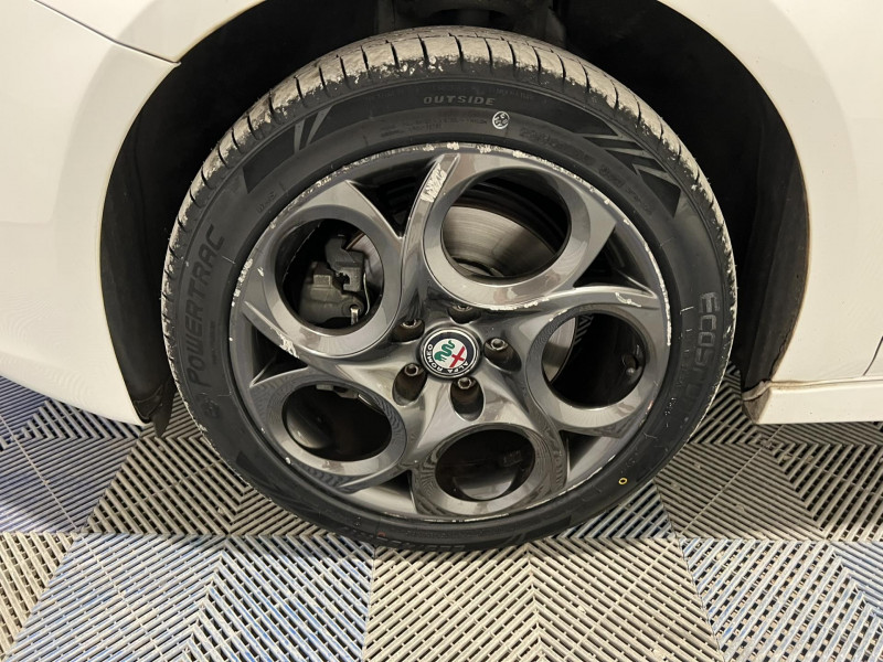Photo 19 de l'offre de ALFA ROMEO GIULIETTA 1.4 TB MultiAir 150 ch S&S Super à 13490€ chez VL Auto