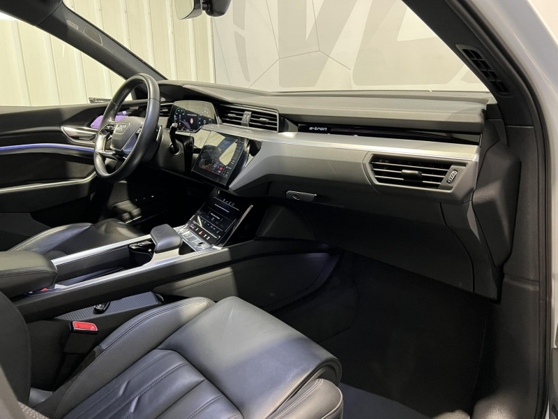 Photo 8 de l'offre de AUDI E-TRON 55 quattro 408 ch Avus Extended à 32990€ chez VL Auto