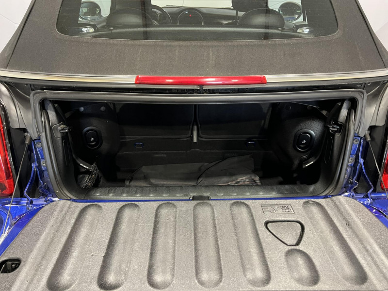 Photo 10 de l'offre de MINI MINI Cabriolet Cooper S 192 ch BVA7 JCW à 23490€ chez VL Auto