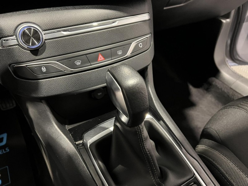 Photo 14 de l'offre de PEUGEOT 308 SW  1.6 BlueHDi 120ch S&S EAT6 Style à 7990€ chez VL Auto