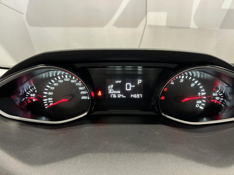 Photo 11 de l'offre de PEUGEOT 308 SW  1.6 BlueHDi 120ch S&S EAT6 Style à 7990€ chez VL Auto